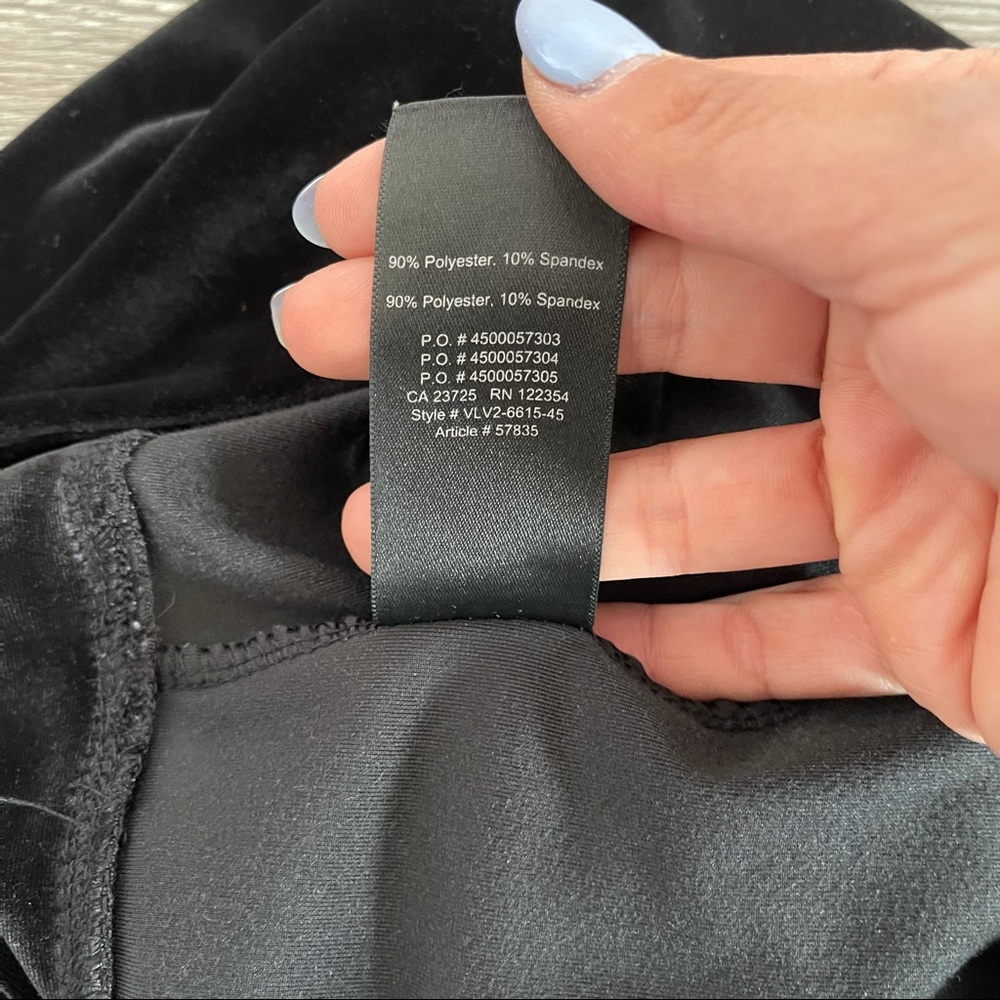 ARITZIA Talula Black Velvet Leggings Size Small - Picture 10 of 10